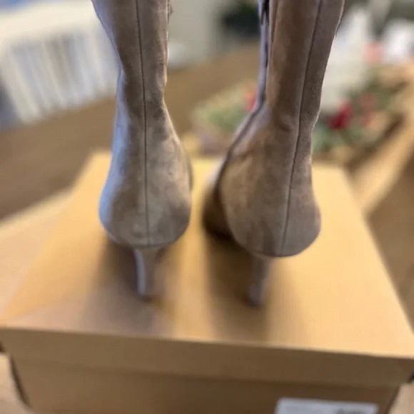 Steve Madden Taupe Heeled Boots - Picture 4 of 4